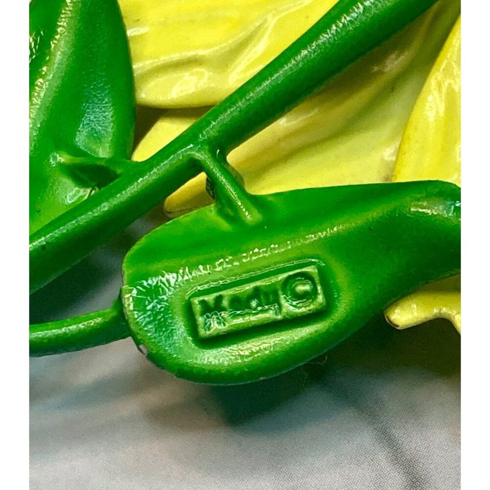Hedy Vintage Yellow & Green Enamel Flower 1960’s Brooch Pin -278 - Picture 4 of 6